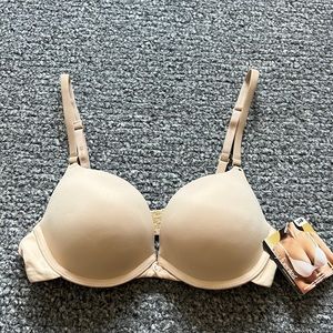 Daisy Fuentes Push-up Bra 34B NWT